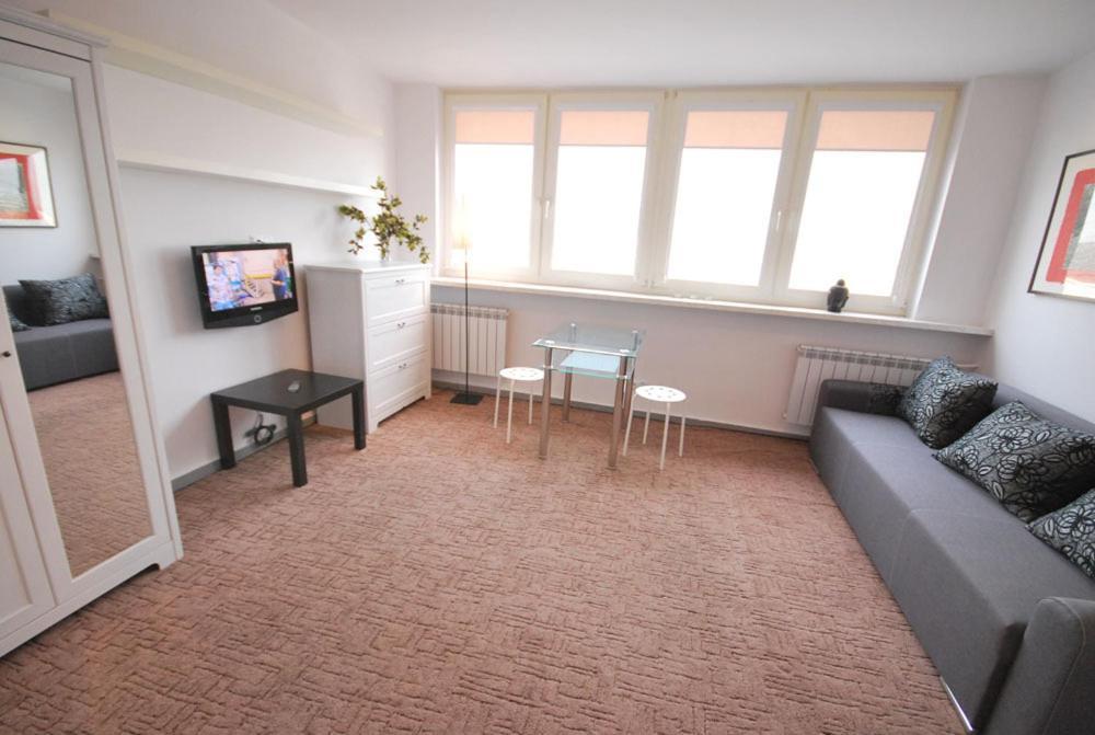 Apartment4You - Solidarnosci วอร์ซอ ห้อง รูปภาพ