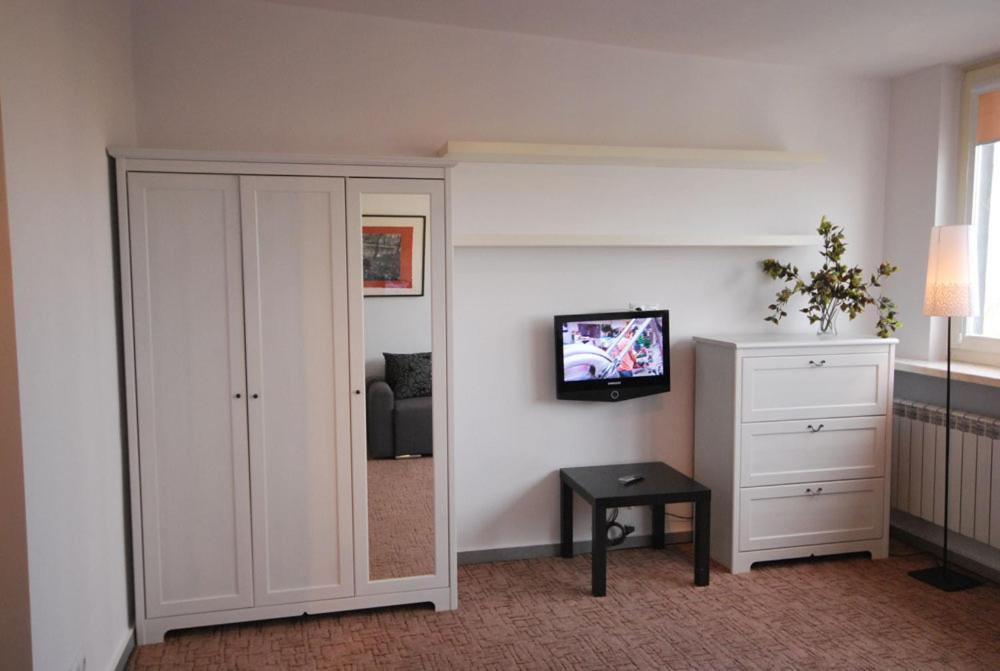 Apartment4You - Solidarnosci วอร์ซอ ห้อง รูปภาพ