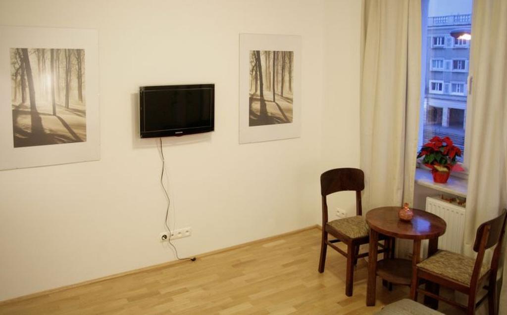 Apartment4You - Solidarnosci วอร์ซอ ภายนอก รูปภาพ