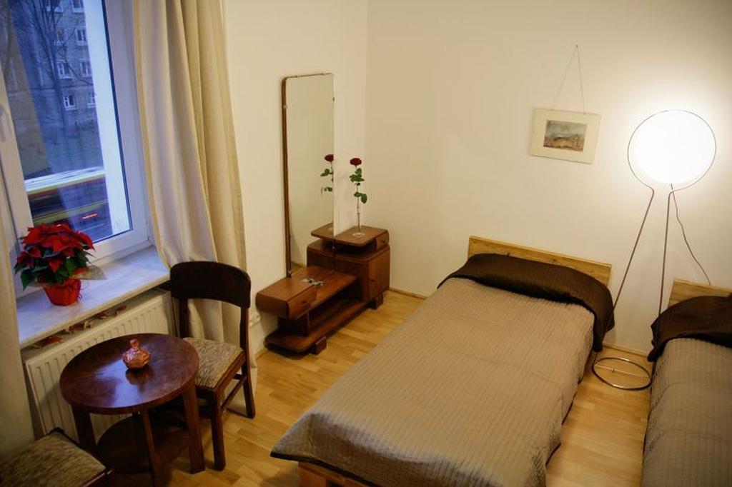 Apartment4You - Solidarnosci วอร์ซอ ภายนอก รูปภาพ