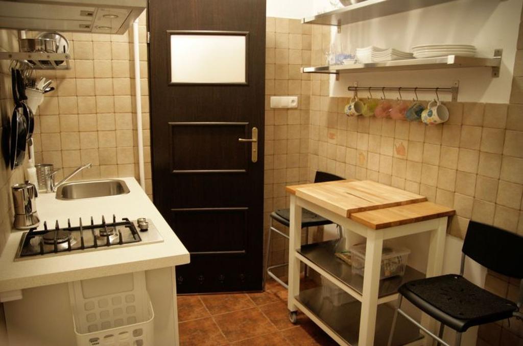 Apartment4You - Solidarnosci วอร์ซอ ภายนอก รูปภาพ